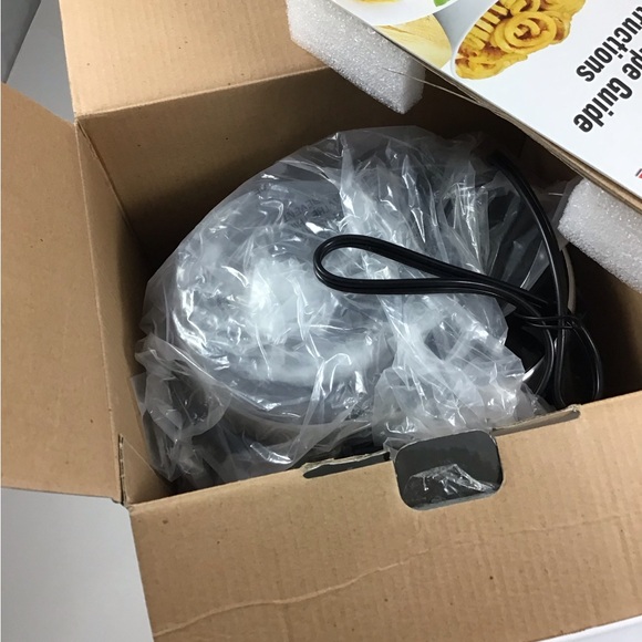 New Veggetti Power Vegetable Spiralizer Electric 4-in-1 As Seen On TV 2 qt. D11 - Picture 2 of 4